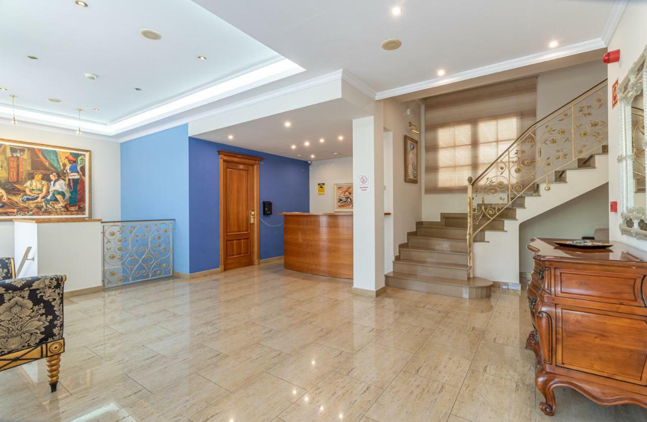 Apartaments Bt Vent De Garbi Empuriabrava Eksteriør bilde
